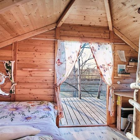 Treehouse Kremilek Villa Jesenice  Exterior photo