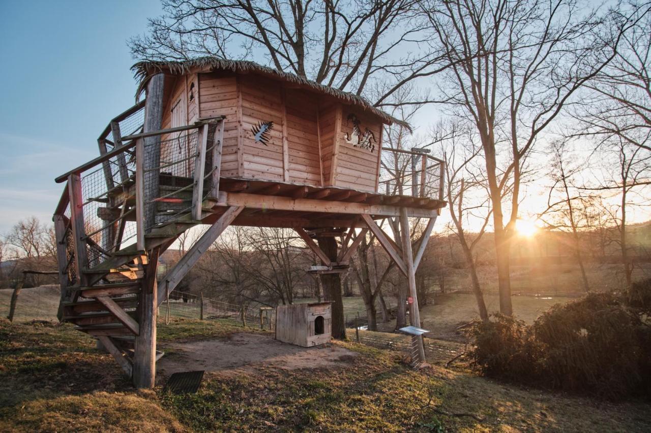 Treehouse Kremilek Villa Jesenice  Exterior photo